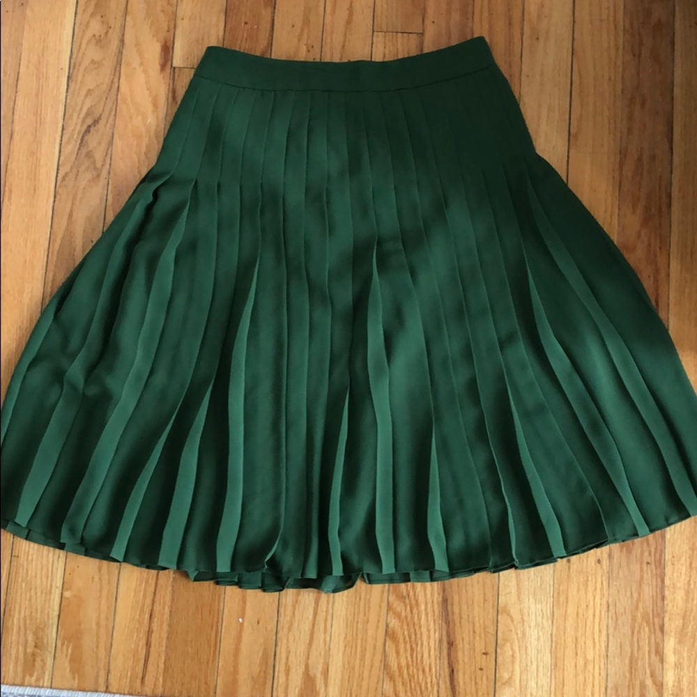 Ann Taylor NEVER WORN green midi skirt